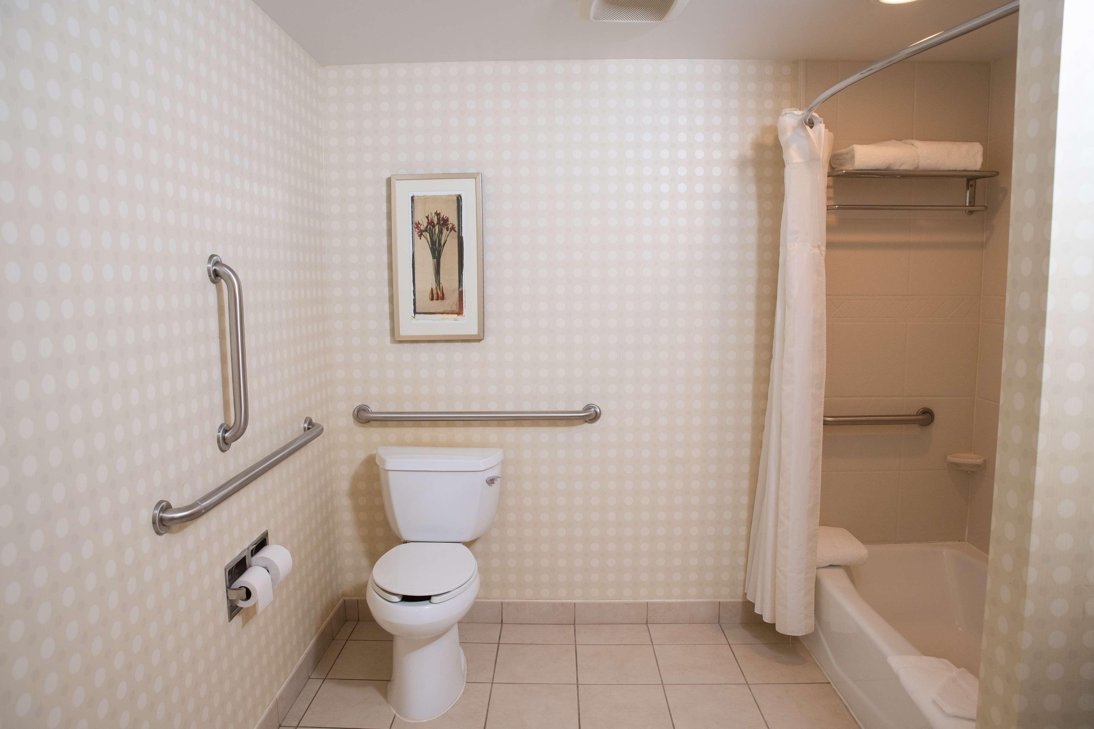 Hilton Garden Erie Hotel Kearsarge