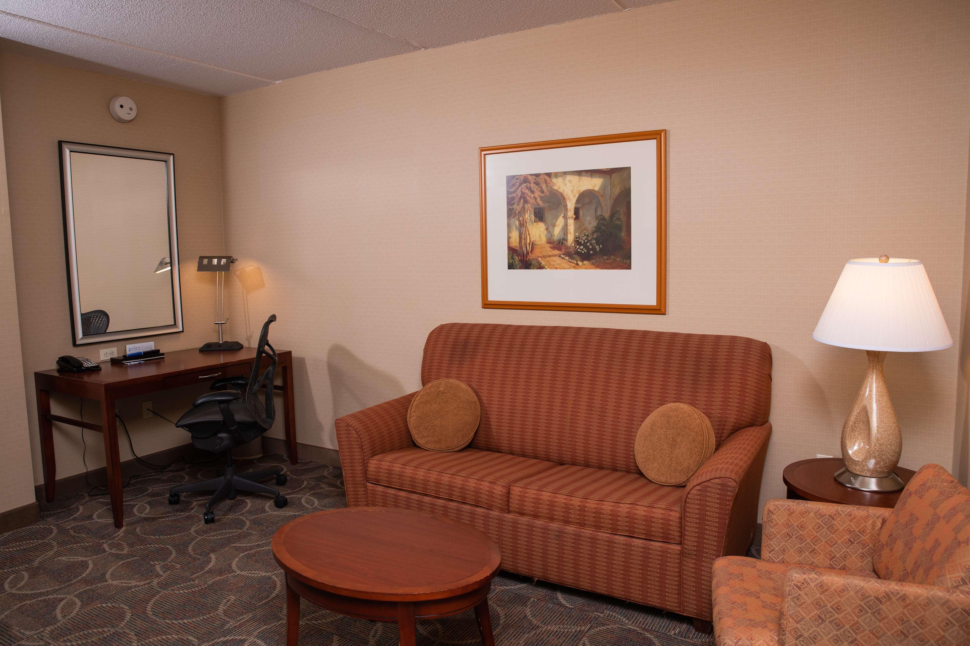 Hilton Garden Erie Hotel
